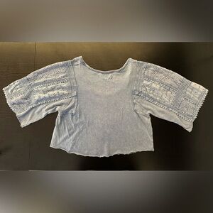 Chic Lace Sleeve Blouse in Soft Blue